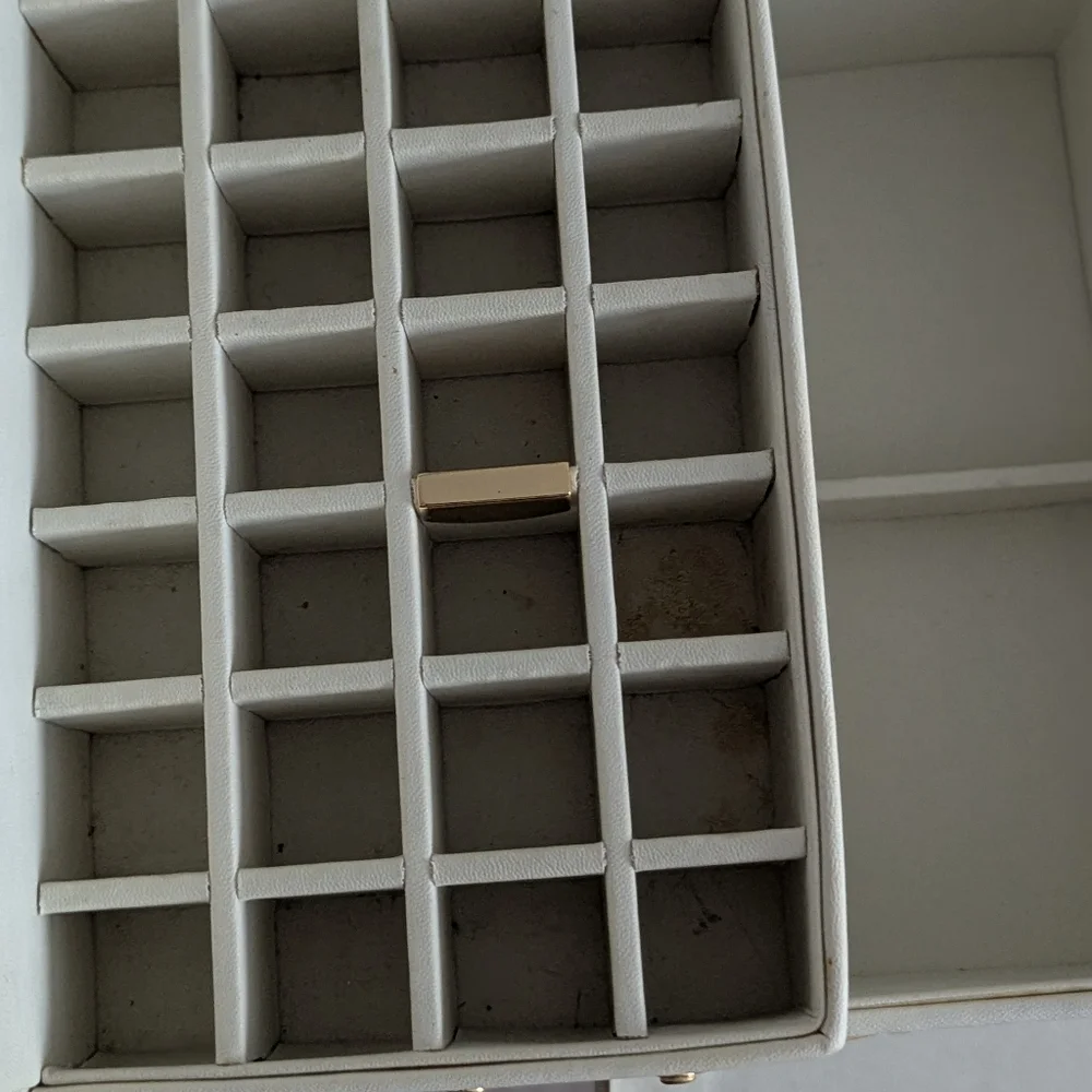 Large Floral Farmhouse Make Up Storage Container